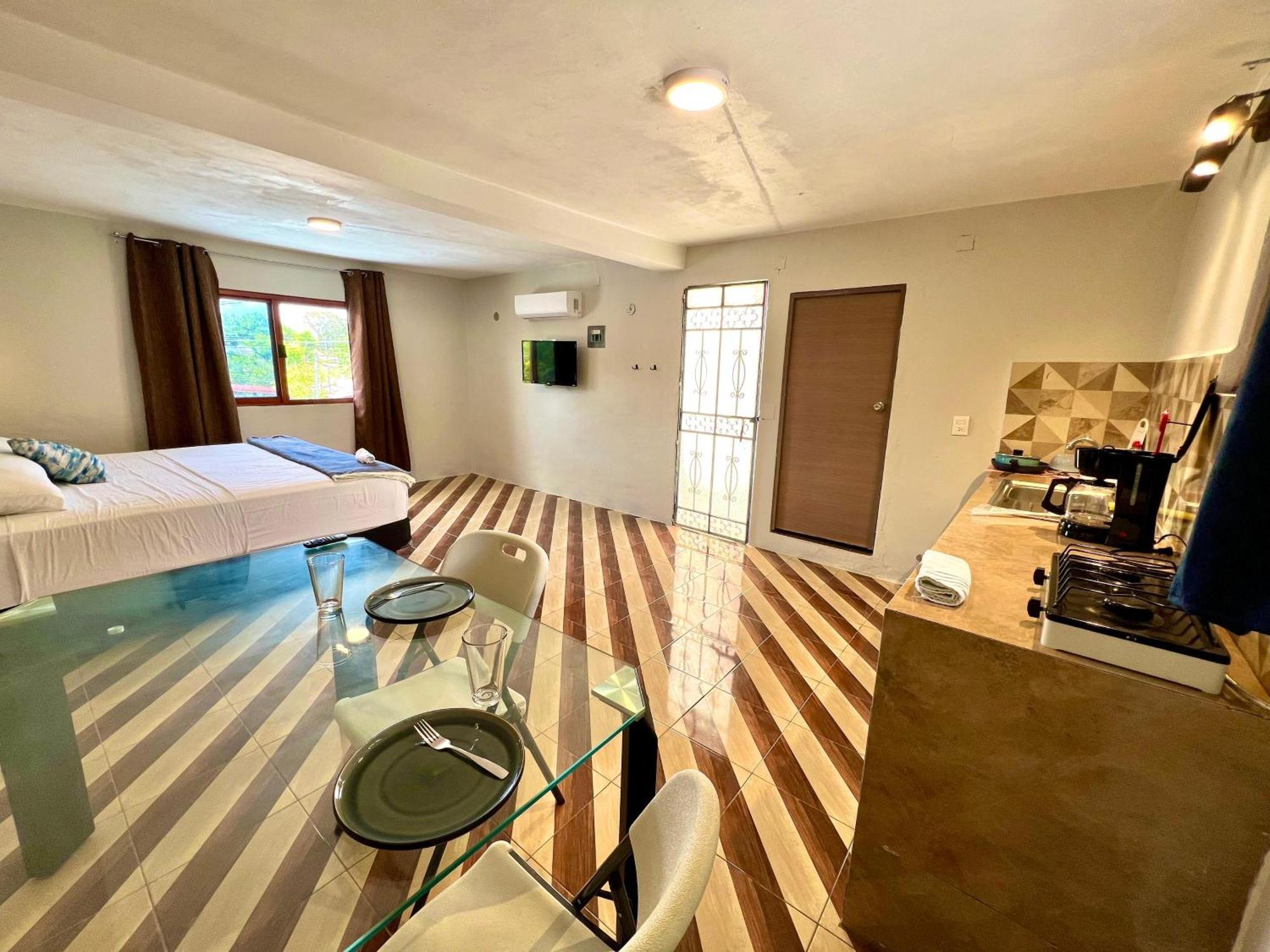 Habitaciones A Dos Calles De Laguna - Renta De Bicicletas Accesibles บากาลาร์ ภายนอก รูปภาพ